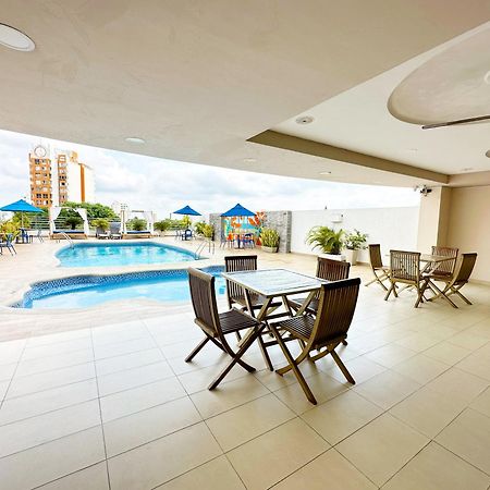 Howard Johnson By Wyndham Barranquilla Versalles Hotel Buitenkant foto