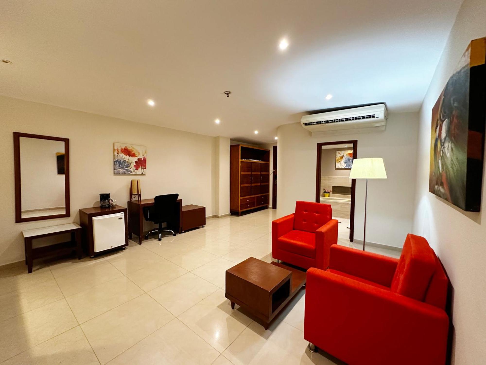 Howard Johnson By Wyndham Barranquilla Versalles Hotel Buitenkant foto